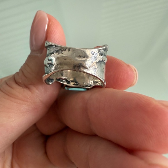 Silpada Silver ring with aquamarine-colored glass/stone - Picture 7 of 8